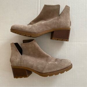 Women's Tan Suede Ankle Boots